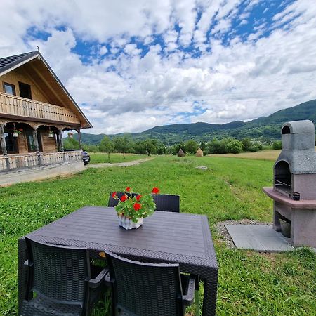 Casa Bunicilor Din Oncesti Villa Exteriör bild